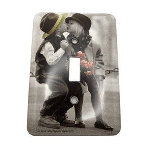 Romantic Retro Metal Light Switch Covee Plate Boy Girl Kissing Flowers VTG 1999